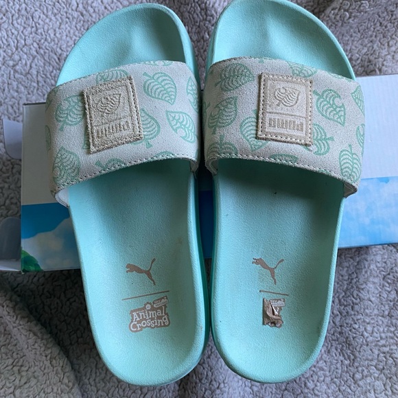 Animal Crossing X Puma Slides - Picture 4 of 4